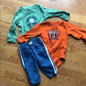 Carter’s 9mo set